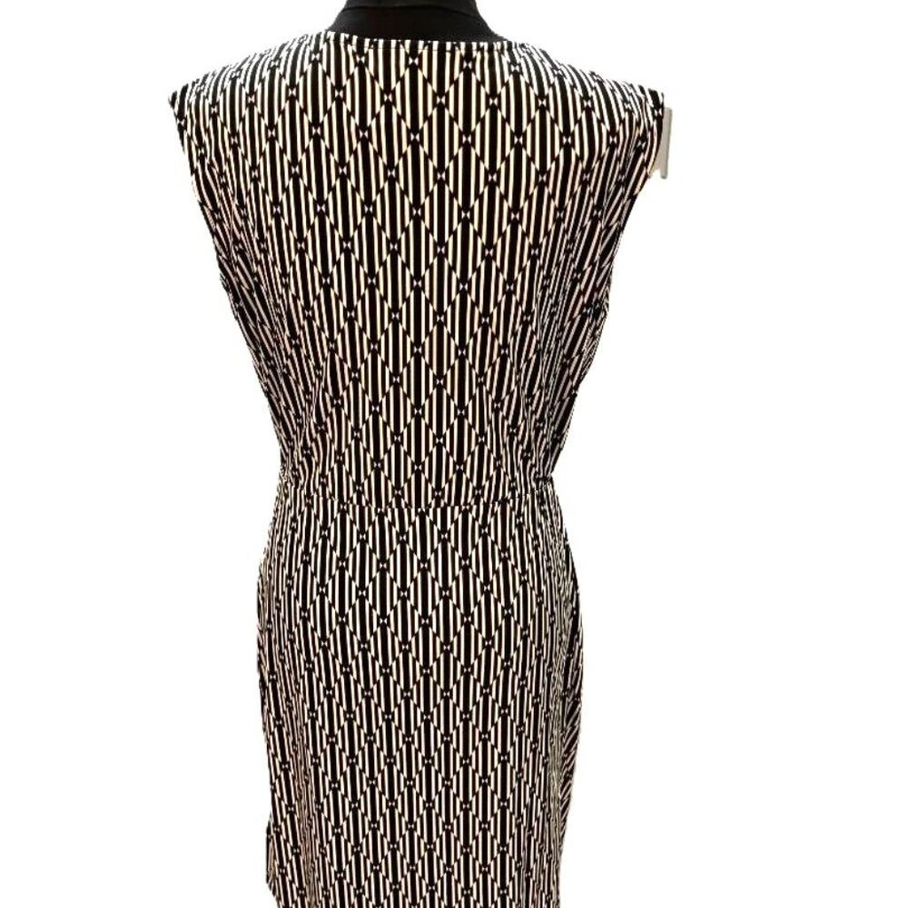 MICHAEL KORS Black & White Printed Faux Wrap Dress w/Side Buckle ( P/M) NWT $120 - Picture 4 of 7